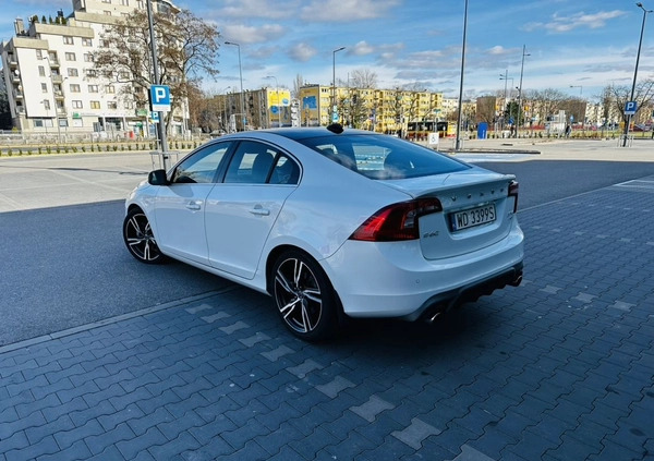 Volvo S60 cena 82790 przebieg: 88000, rok produkcji 2017 z Warszawa małe 301